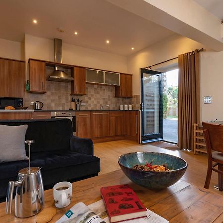 Lodge House - Windermere - Private Garden المظهر الخارجي الصورة